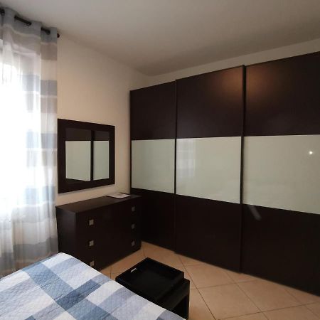 Bed and Breakfast Beb I Portici Черноббио Экстерьер фото